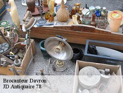Brocanteur  78810